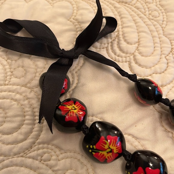Hawaiian Painted Beads Necklace - Picture 2 of 5